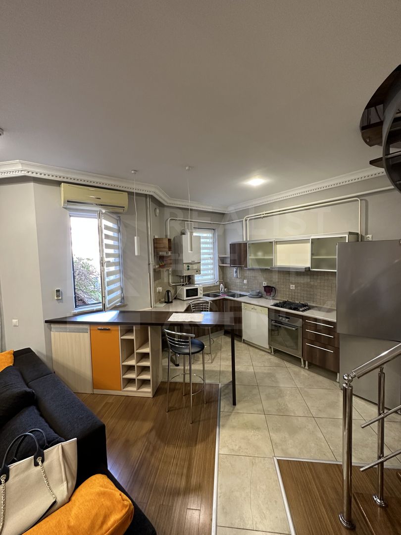 Chirie, apartament, 2 camere, str. Bucureşti, Centru - Poză 4