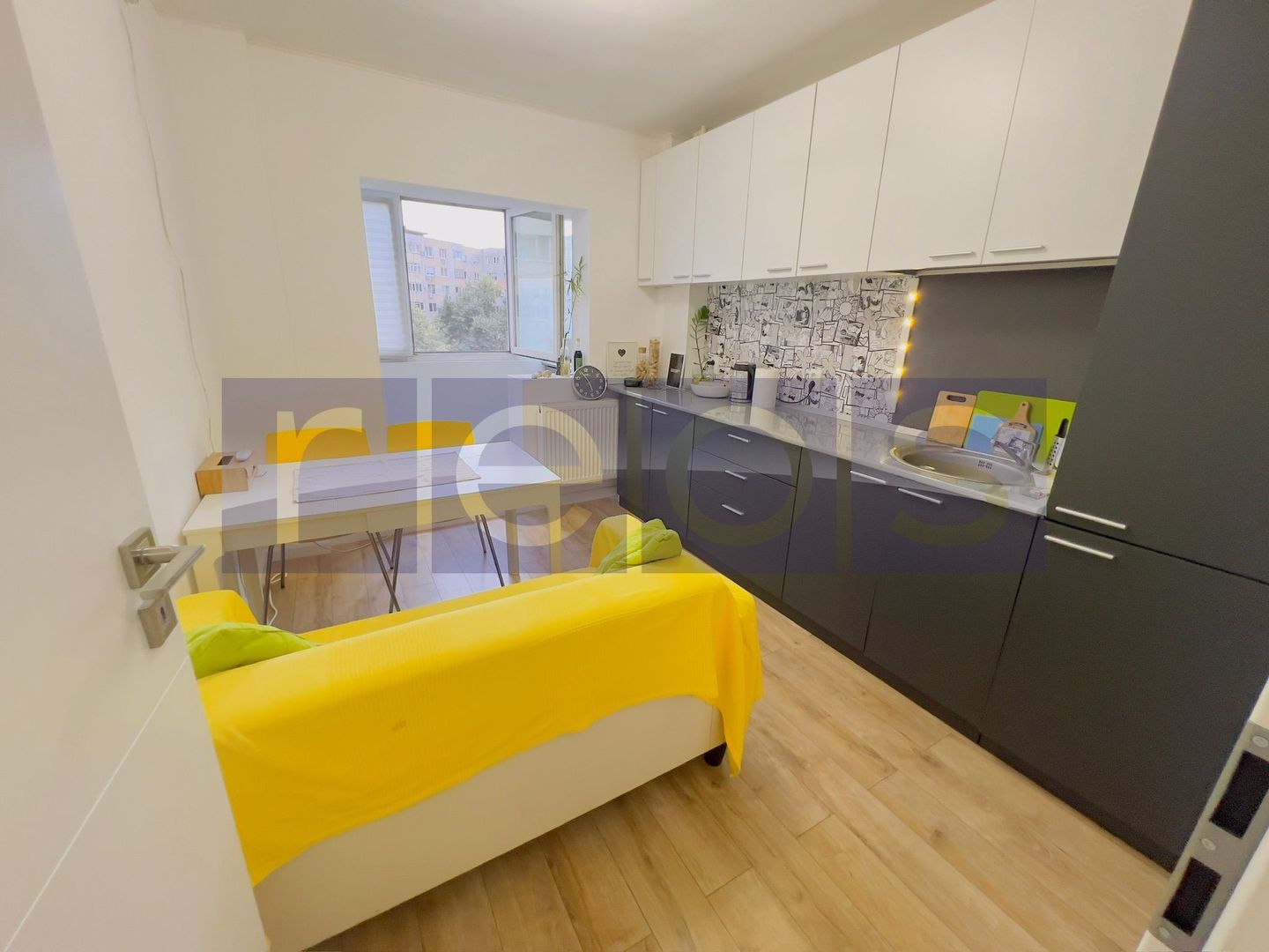 VANZARE APARTAMENT 2 CAMERE OBOR - Poză 3