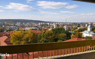 Apartament 3 camere ultracentral Iași, mobilat, 2 băi, 2 balcoane, vedere panoramică - Poză 3