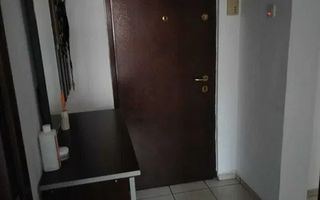 Apartament 3 camere, decomandat , etajul 1/10 - Poză 8