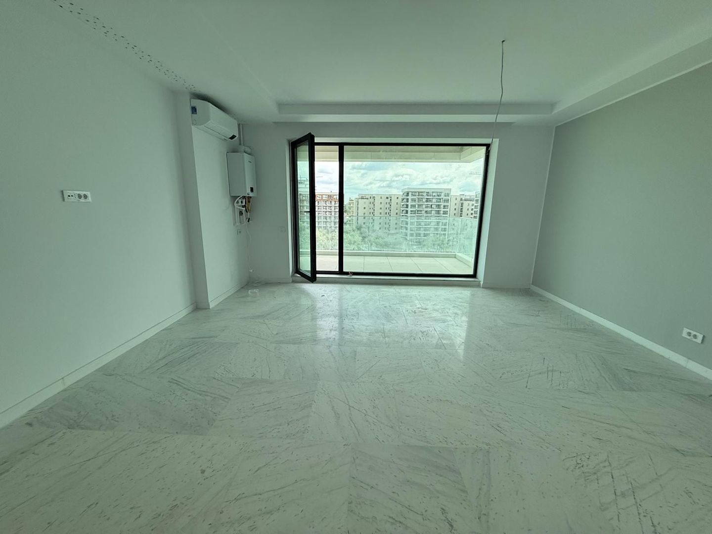 Garsonieră de vânzare – Axxis Nova, Năvodari | Vedere mare & lac - Poză 1