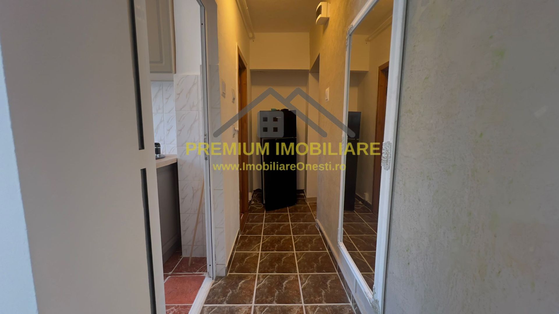 Garsoniera confort 1 de inchiriat/vanzare- Zona de sus - Bloc nou - Poză 5