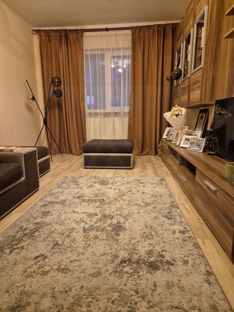 Apartament 3 camere 2 dormitoare pivnita in Vasile Aaron - Poză 7