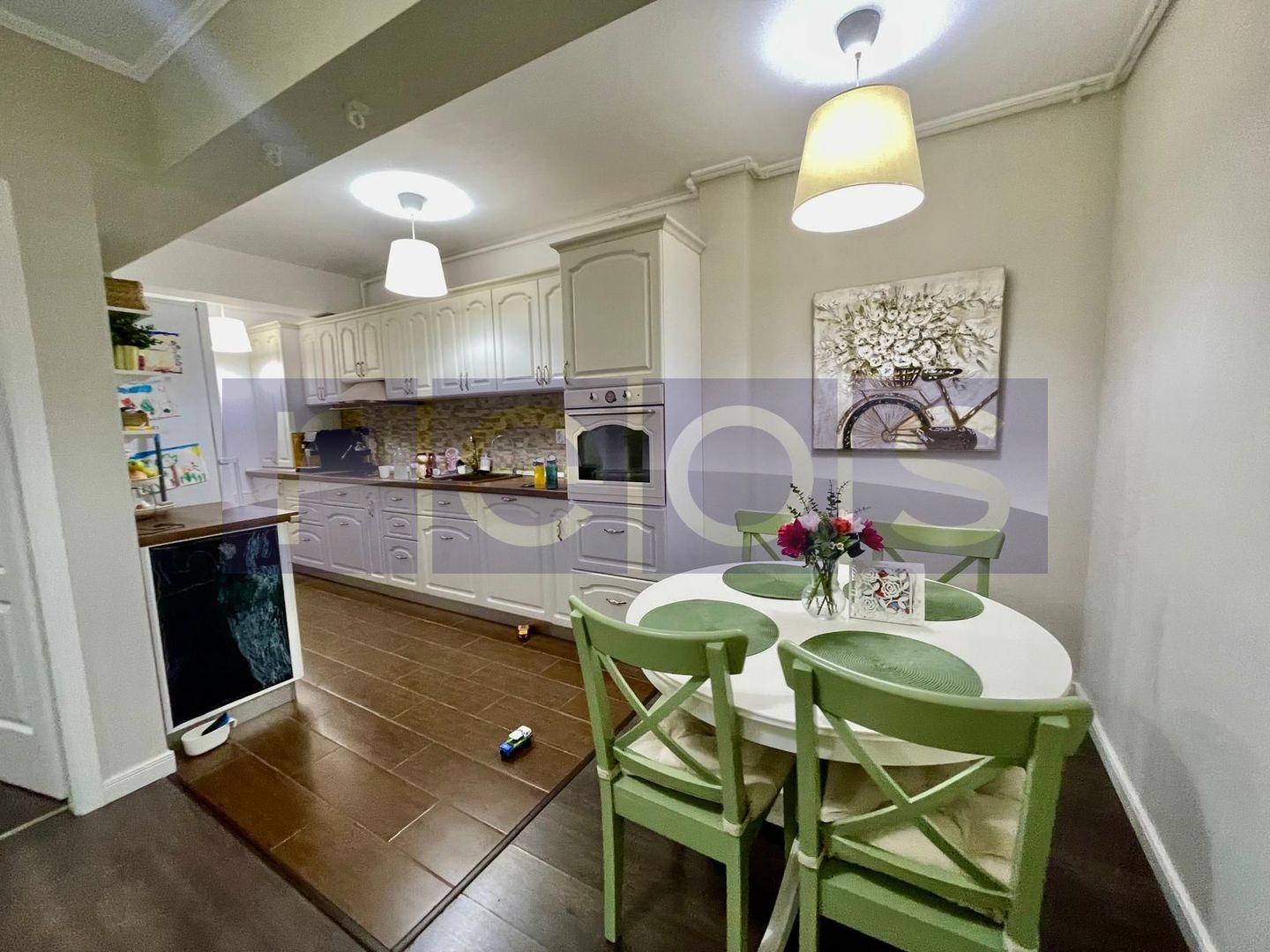 VANZARE APARTAMENT 3 CAMERE 74MP RENOVAT TRAPEZULUI PARCARE INCLUS - Poză 2