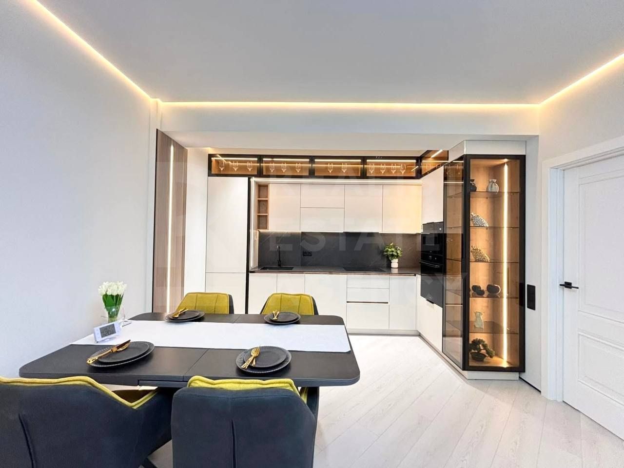 Vânzare, apartament, 2 camere, str. Calea Ieșilor, Sculeni - Poză 2