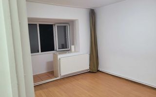 Garsoniera | Doctor Hacman | Etaj 3 - Poză 3