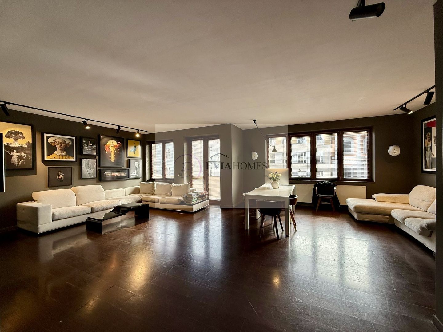 Ultracentral/3 camere/3 băi/Zona Cinema Victoria - Poză 1