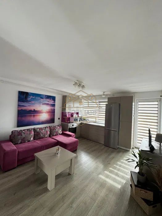 Apartament într-o zonă liniștită cu balcon și parcare - Poză 2