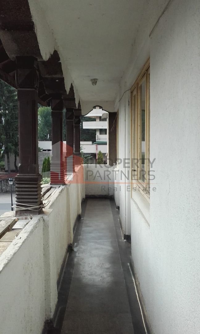 Apartament 3 camere, Bd. Carol I, vizavi de Hotel Montana, centrul Sinaiei - Poză 15