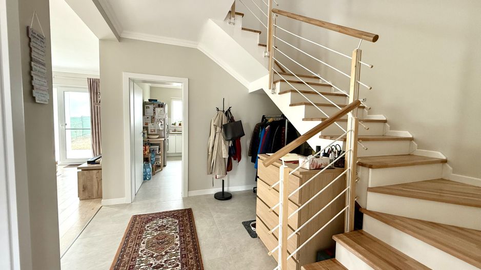 CASA SPATIOASA - Poză 16