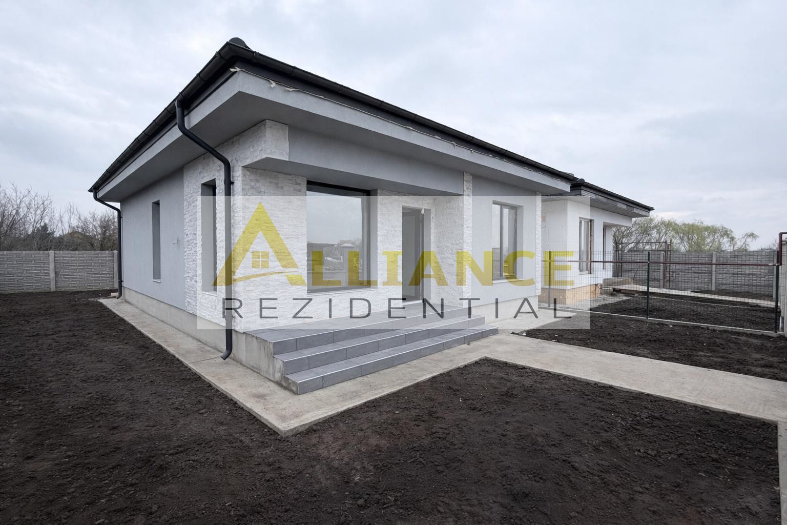 Casa Individuala - 3 camere - 1 baie - 250mp teren - Poză 2