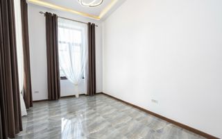 Casa boiereasca renovata Unirii | Curte 70mp | D+P+Pod - Poză 3