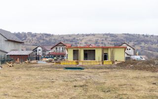 Casă premium la poalele Munților Piatra Craiului și Bucegi - Poză 4