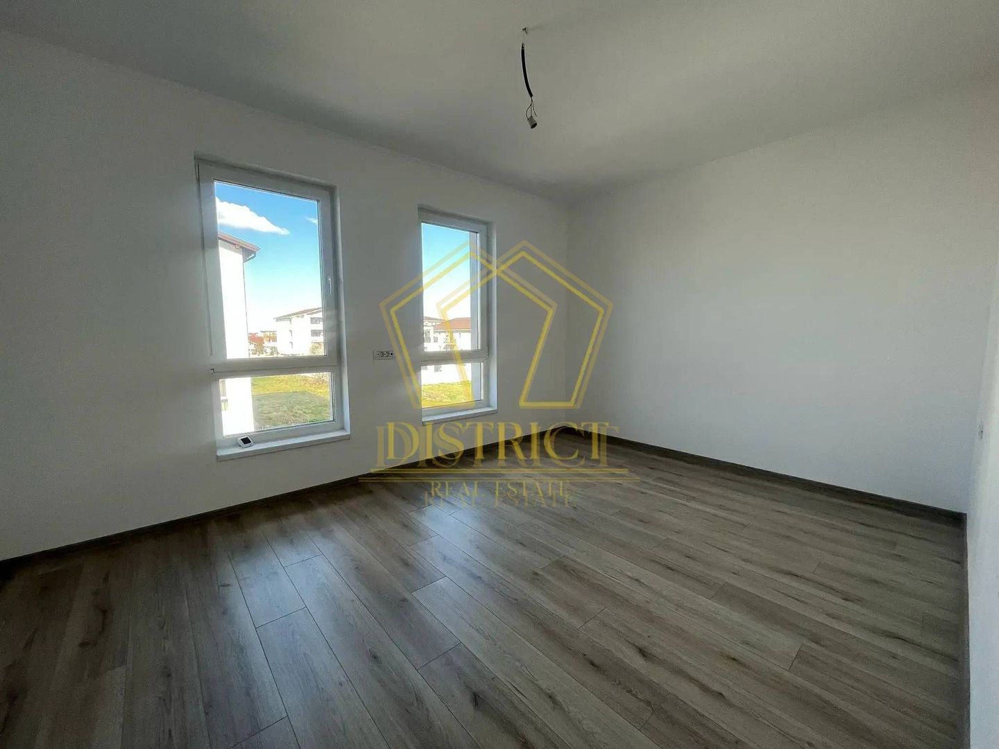Apartament cu 2 camere/PANOURI FOTOVOLTAICE/ Braytim - Poză 1