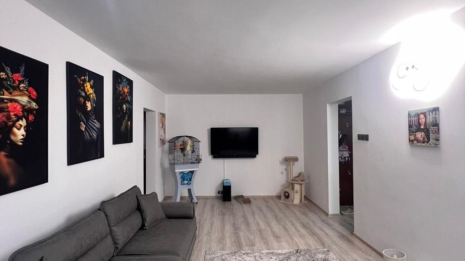 Apartament 3 camere, 62 mp, zona Scoala nr. 11 - fostul Complex Continental - Poză 10