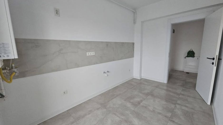Garsoniera decomandata, frumos compartimentata/6min metrou Berceni - Poză 3