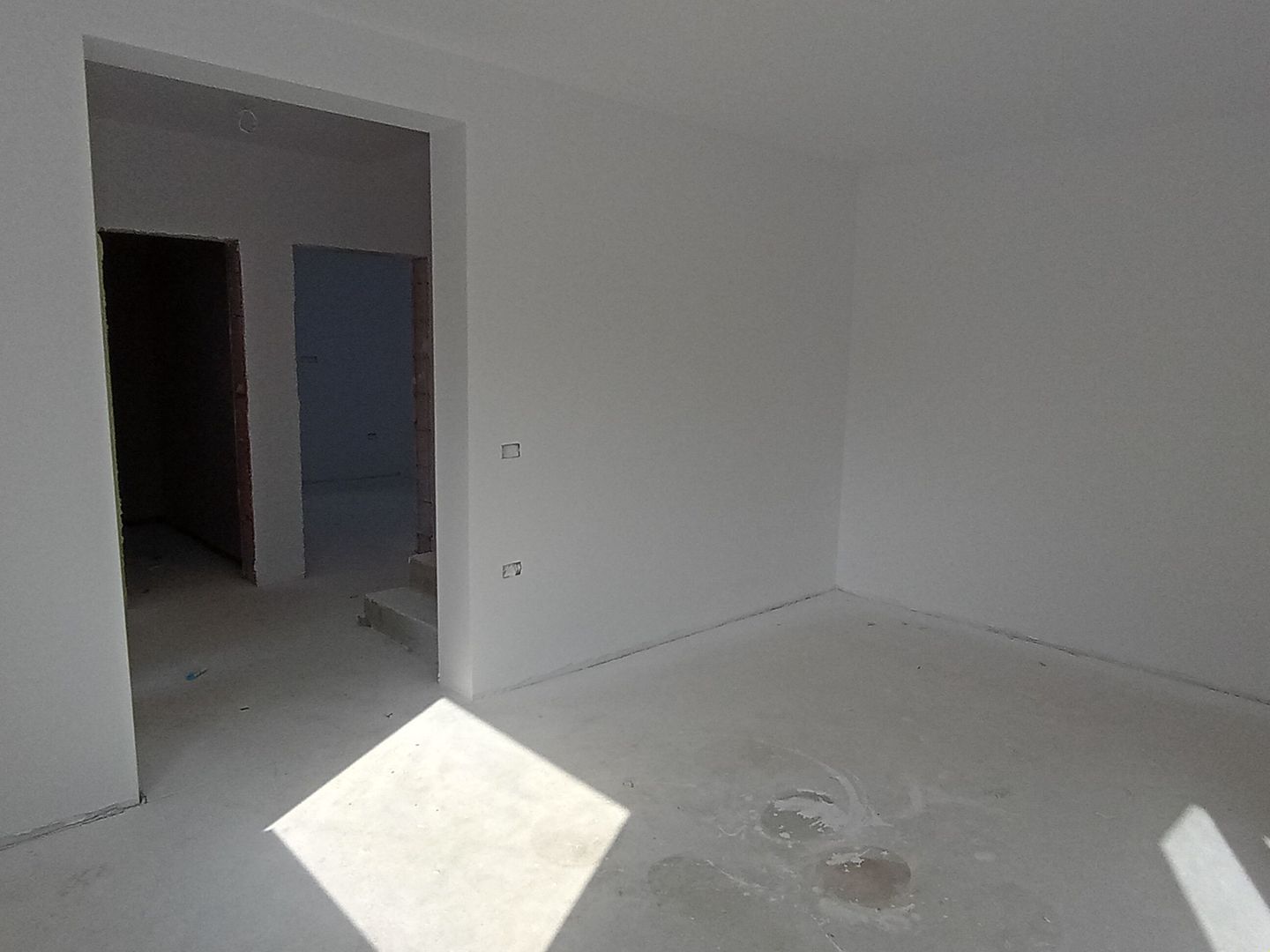 Sanandrei, Duplex pe Etaj, Drum Asflatat, Bucatarie Separata - Poză 9