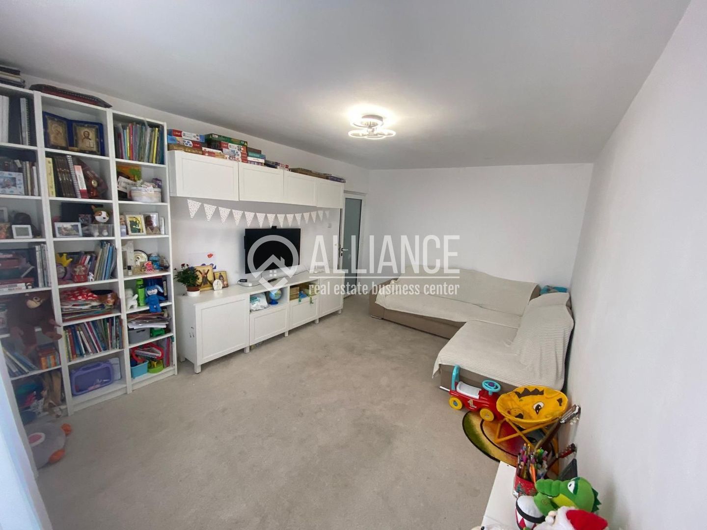 Faleza Nord(cod04)-Apartament 3 camere centrala gaz-vedere spre mare - Poză 3