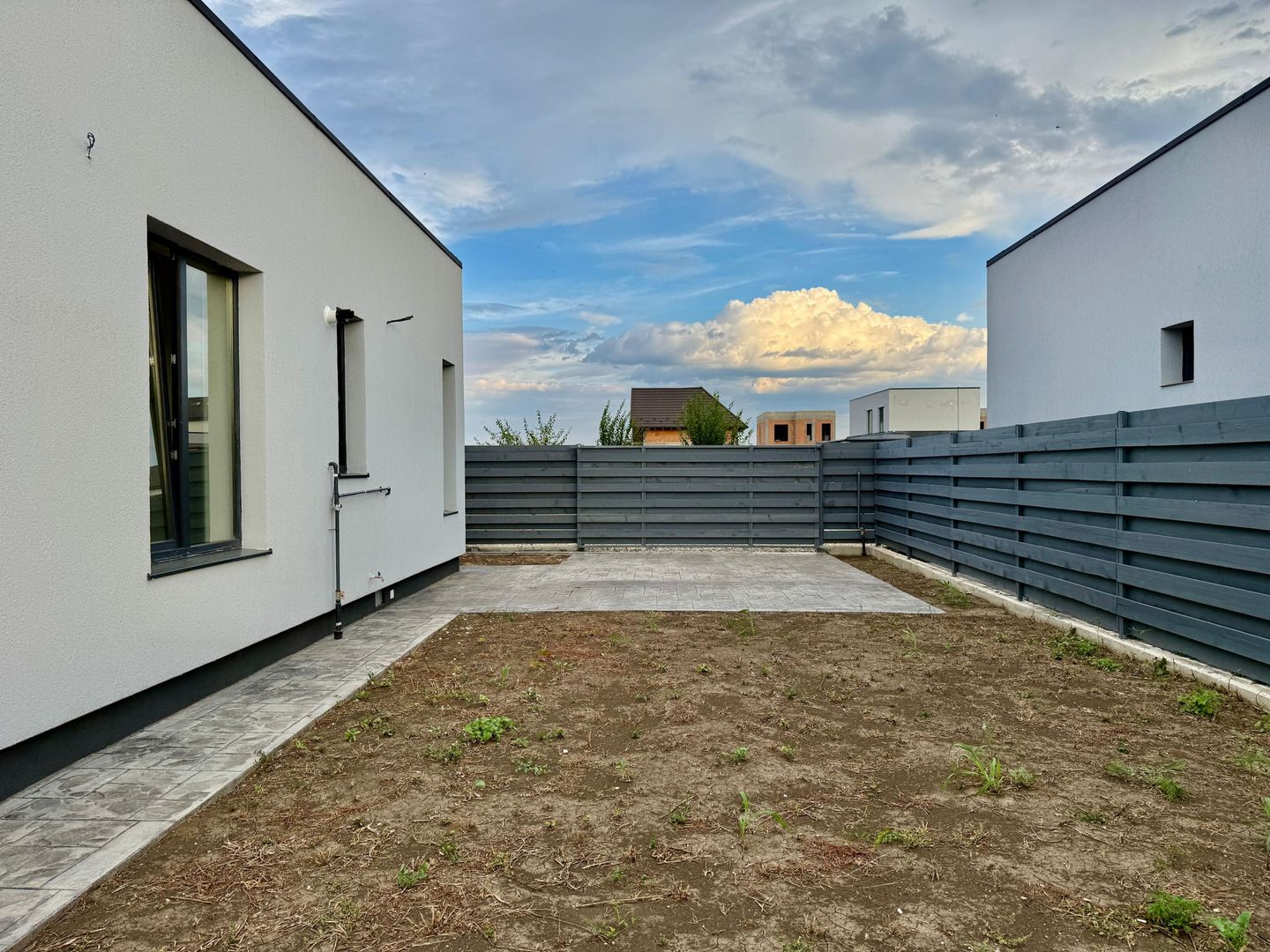 Eleganță, confort și liniște – Casă nouă în Balotești - Poză 16