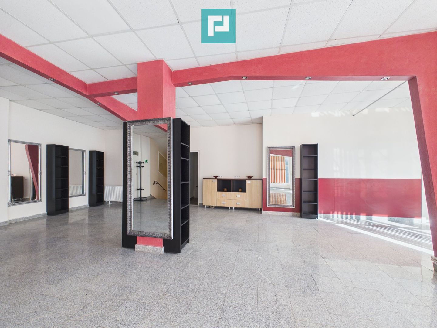 Spațiu comercial de închiriat, zona Vlaicu - Poză 1