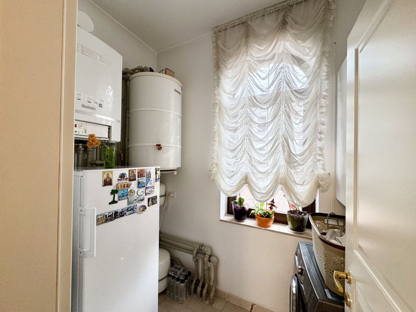 Vila lux cu 1000 mp teren pe Erou Iancu Nicolae langa Jolie Ville - Poză 43