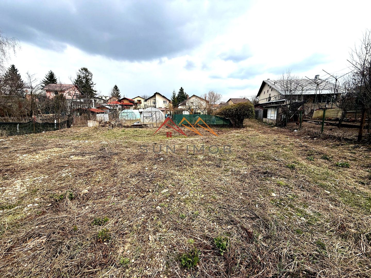 Teren intravilan 3171 mp | Cornu | 29 €/mp - Poză 1