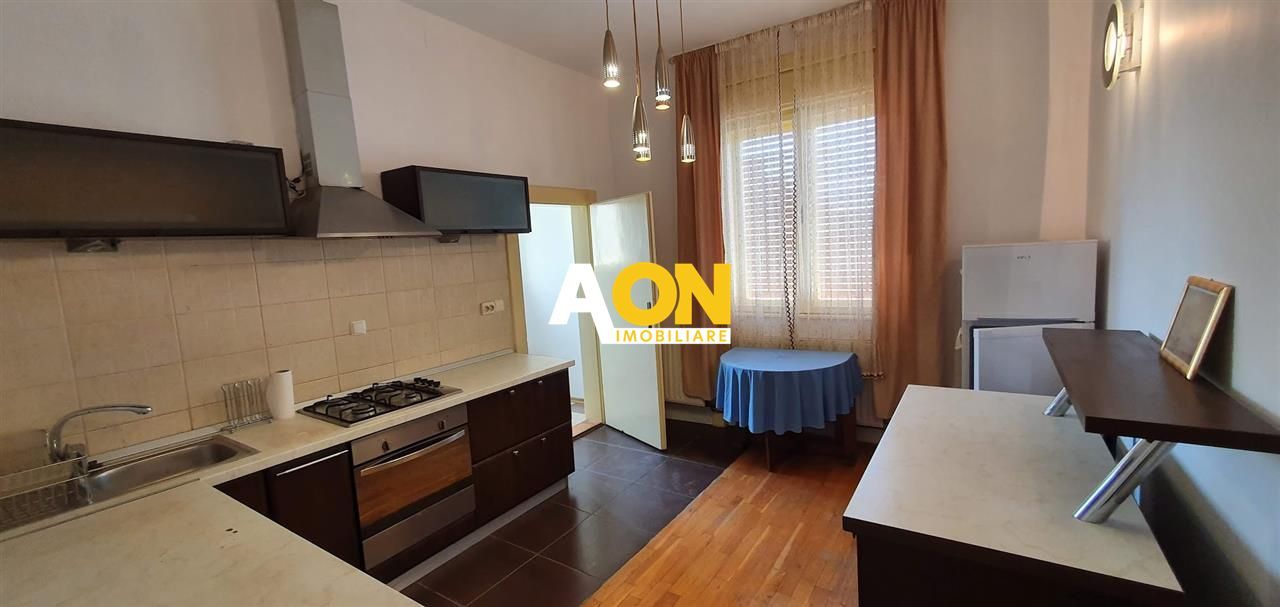 Casa situata ultracentral langa Poarta I a Cetatii Alba Carolina - Poză 9