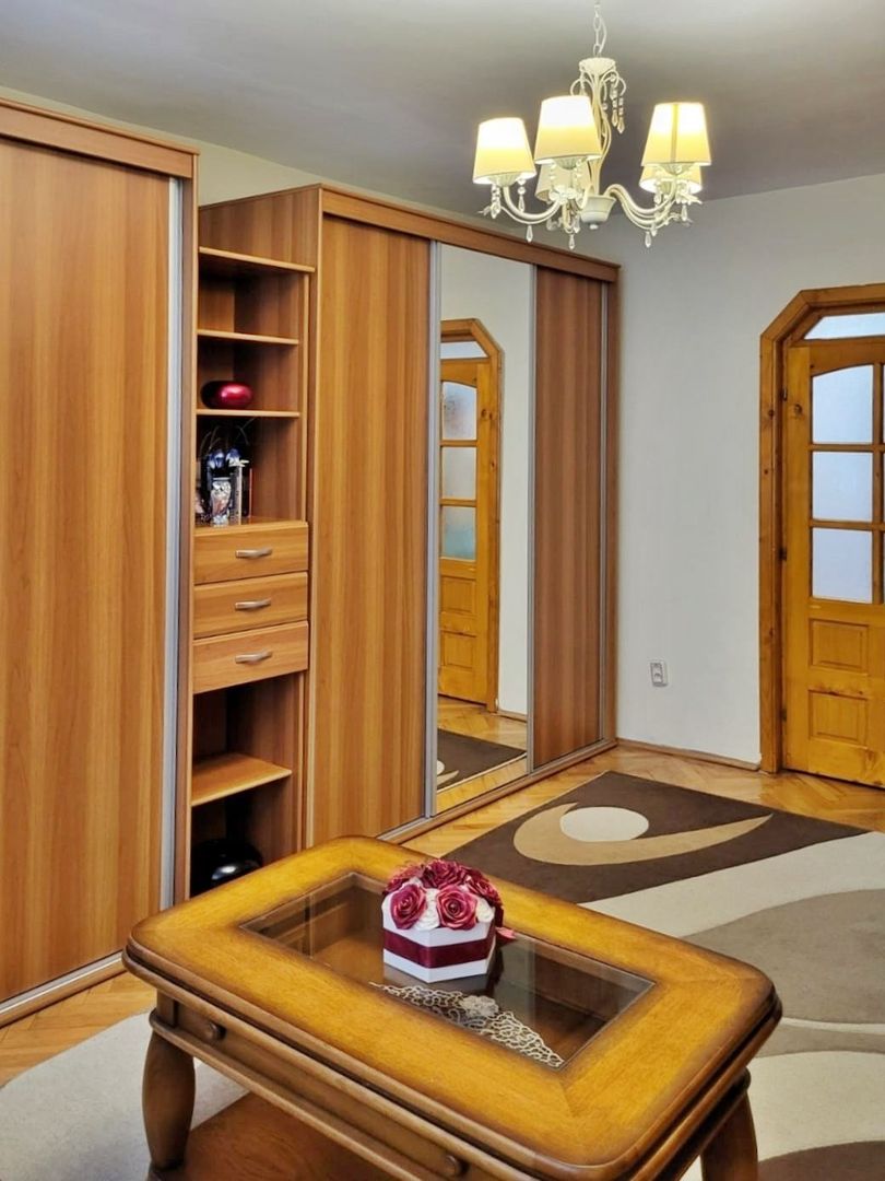 Apart. 3 camere etaj 1, aproape de Complexul Velenta, Oradea – VANZARE - Poză 3