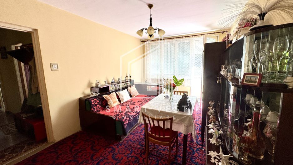 Apartament luminos, bine întreținut cu 3 camere, Carpați 1 - Poză 3