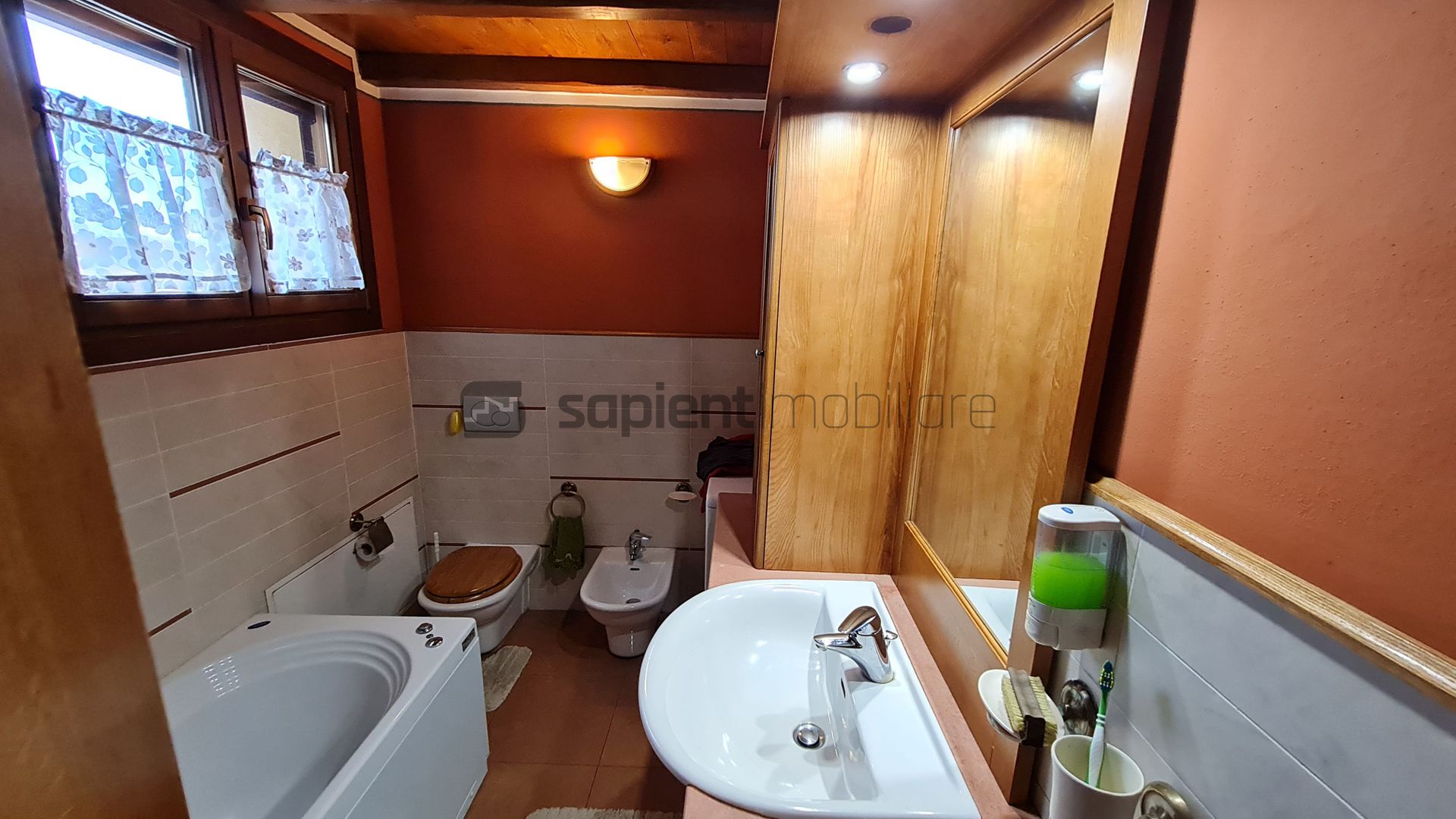 SAPIENT IMOBILIARE / Apartament deosebit - str. Cuza Vodă - Poză 10