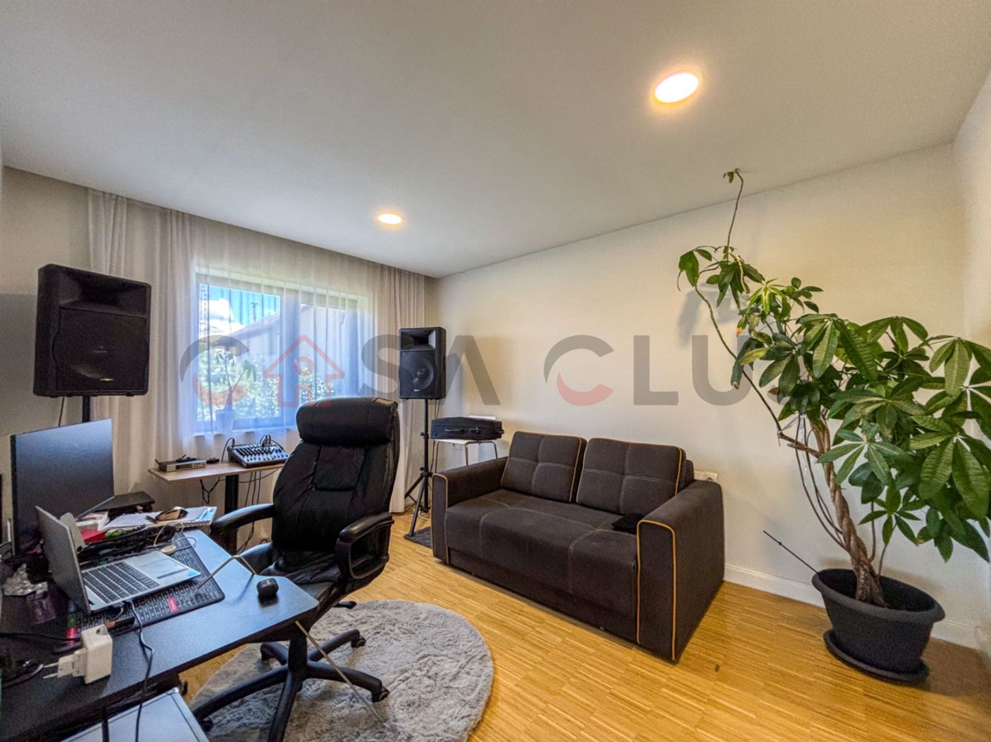Duplex la cheie - Priveliste frumoasa si curte amenajata - Poză 6