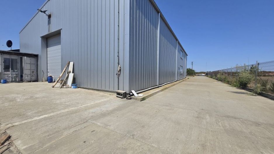 Hală de vânzare – spațiu depozitare, atelier și birouri – 2178 mp teren - Poză 10