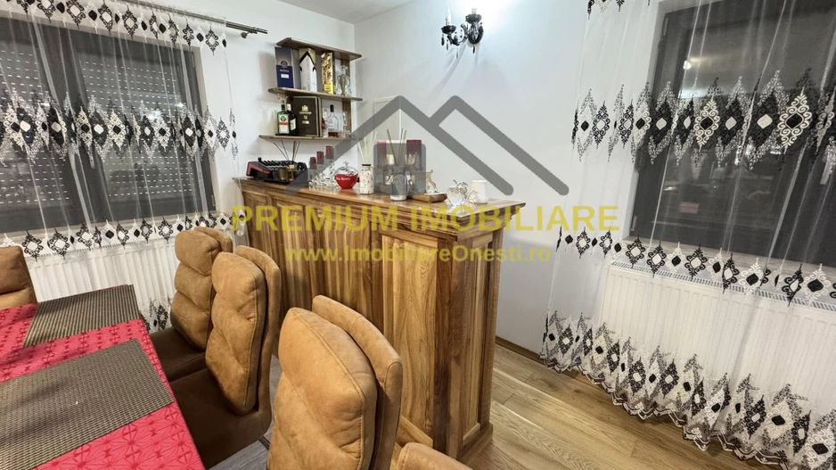 Vila la 13 km de Onesti - Poză 34