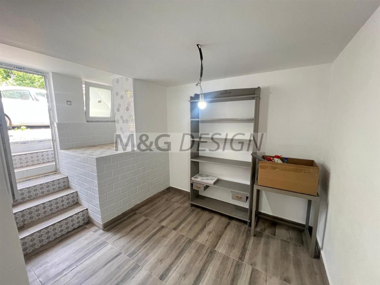 Apartament  deosebit amenajat LUX  boxa curte acces auto CENTRAL - Poză 2