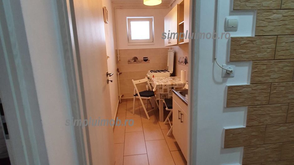 Garsoniere Moderna Aproape de Metrou - Poză 6