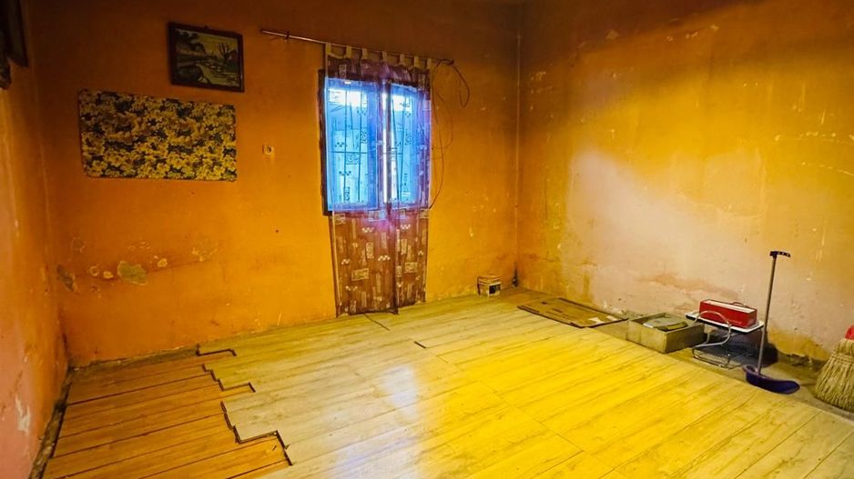 Apartament la curte comuna ULTRACENTRAL - Poză 4