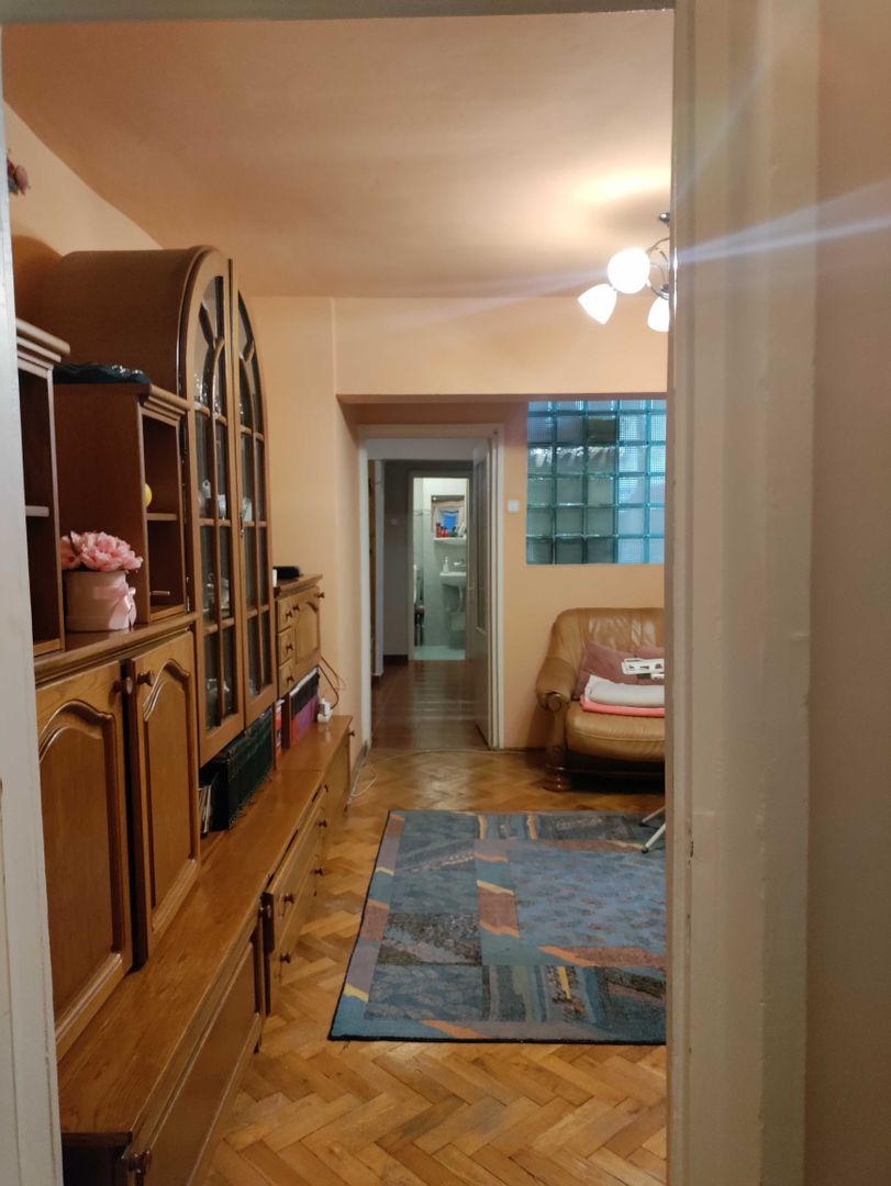 BRASADAS vinde ap 3 cam etaj 6 Careiului Micro 16. - Poză 3