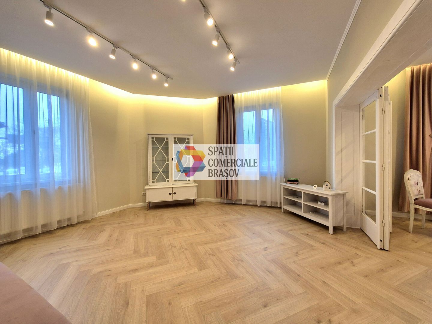 Spatiu de birouri la casa - 183 mp - Poză 3