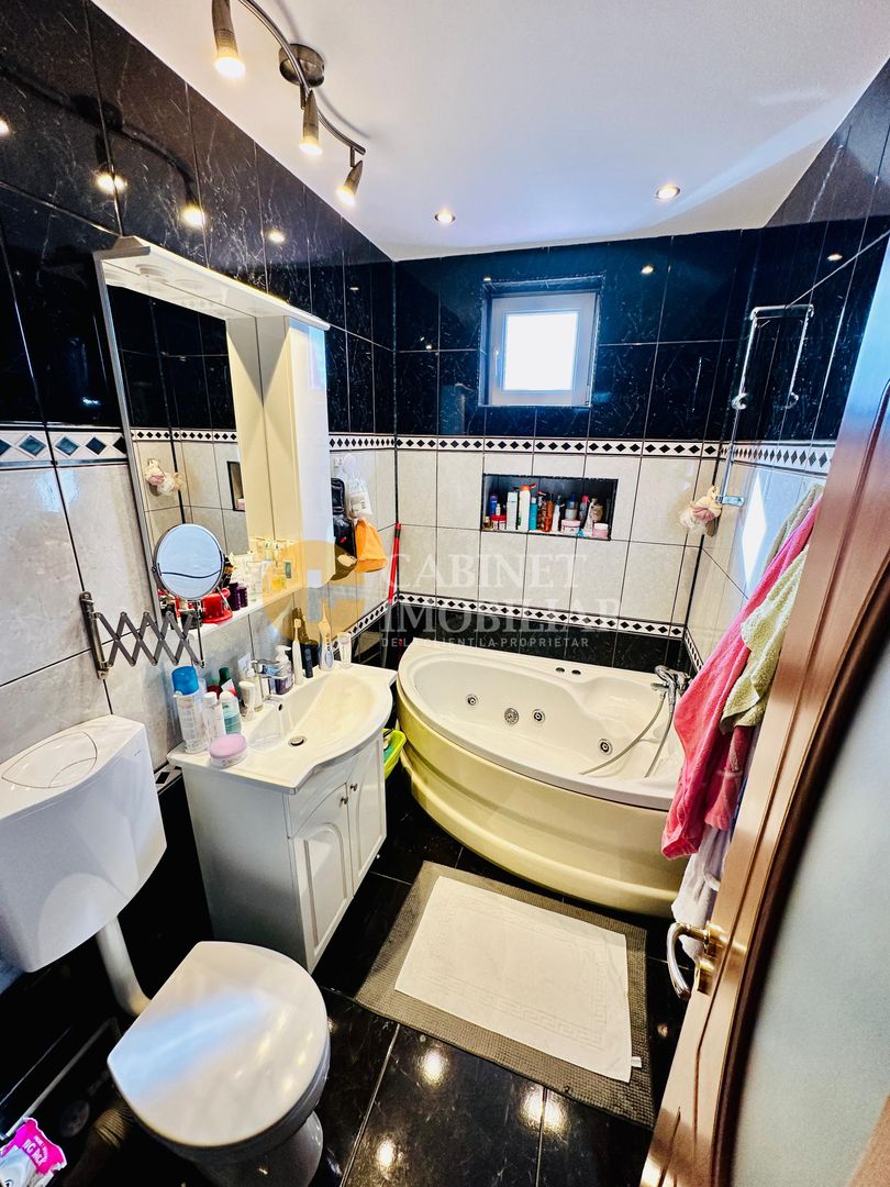 Apartament cu 3 Camere Decomandat - Zona Nicolina 2 - Bloc 1989 - Poză 6