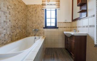 Proiect deosebit cu finisaje de top - Poză 6