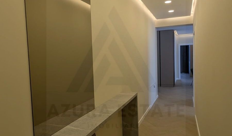 Penthouse premium 4 camere 120 mp utili terasa 88 mp zona Lazaret - Poză 10