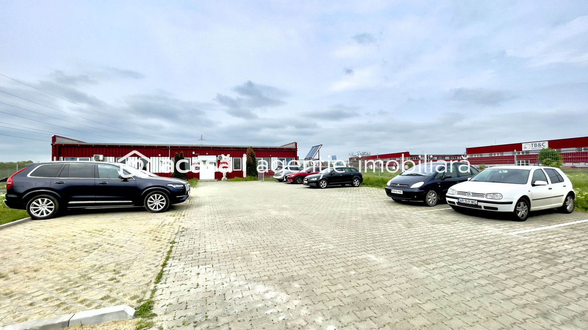 Cladire birouri cu parcari in incinta privata - Poză 10