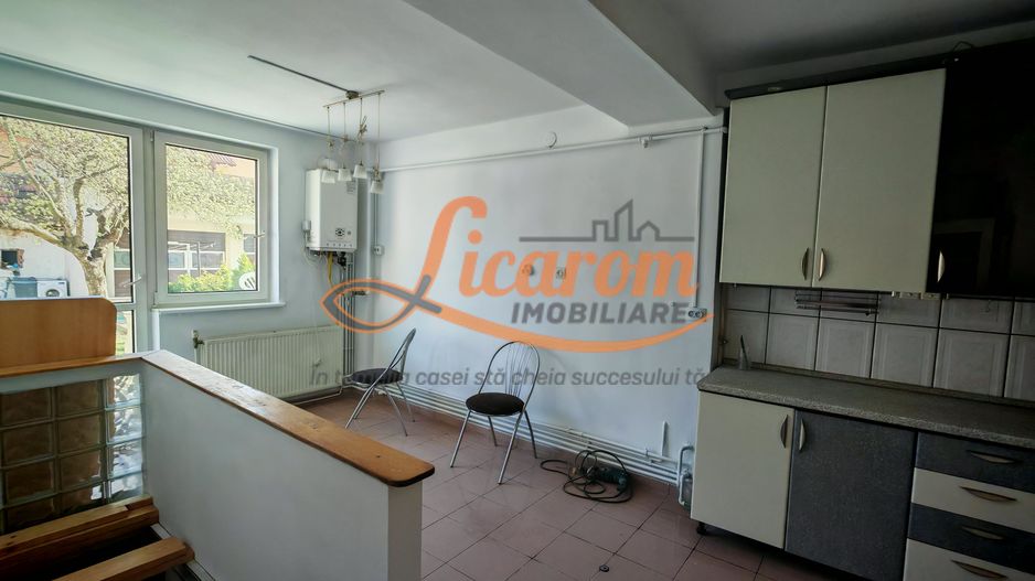 Apartament in vila,Bartolomeu,120 mp,3 camere,Spatiu depozitare 50mp - Poză 1