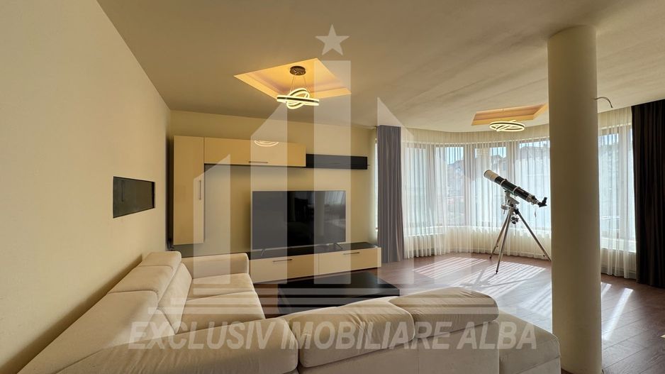 Casa individuala | Pensiune | 560 mp | 1450 mp teren | Cetate - Poză 3