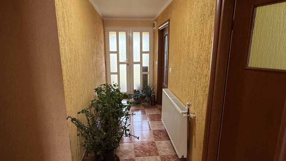 Vila construită in 2010 - P+1+pod - S=236 mp și curte 238 mp Campina! - Poză 31