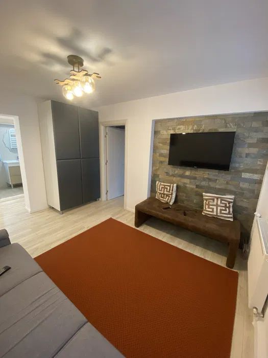 Inchiriere apartament 3 camere Piata Unirii - Poză 3