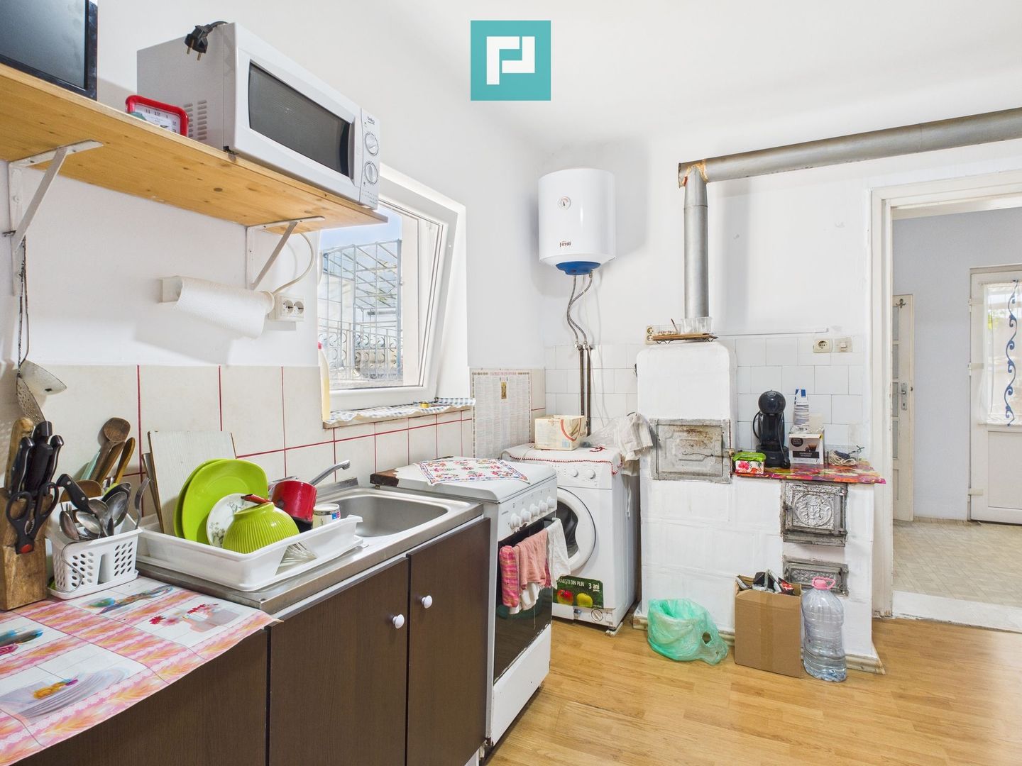 Casă+spaţiu comercial în Ghioroc, vânzare în rate - Poză 12