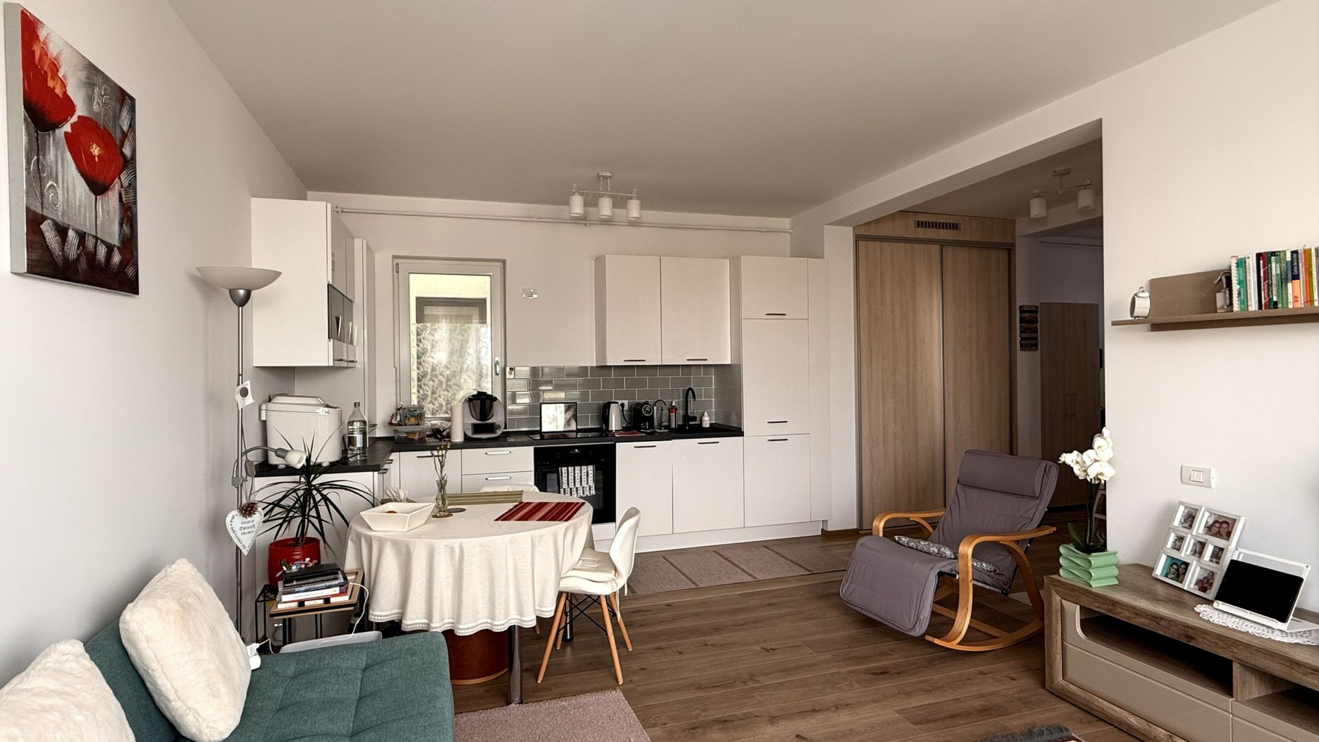 Comision 0% Apartament luminos cu 2 camere 52mp + balcon+ loc parcare Dumbravita - Poză 3