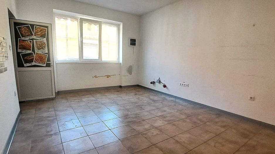 Spațiu comercial pretabil pentru diverse activități – str. Ana Ipătescu, Lugoj - Poză 7