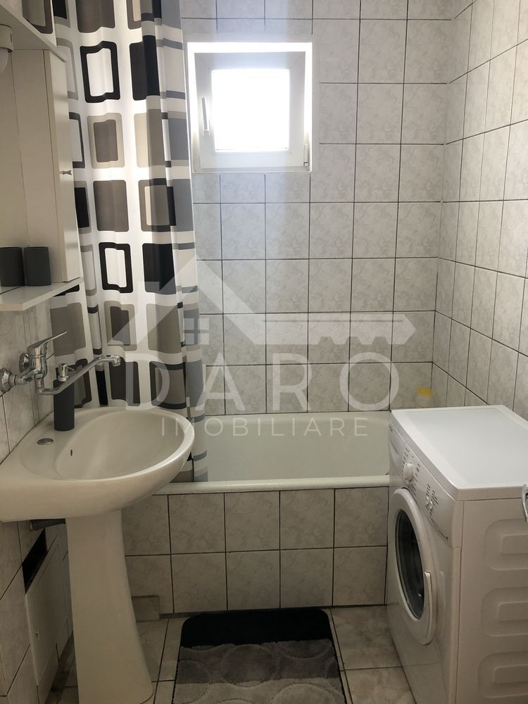 Inchiriez apartament cu 3 camere zona Univ. Dimitrie Cantemir - Poză 8